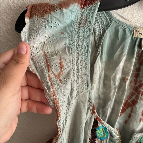 Live and Let Live Bohemian Women's Green Tie Dye 
 Blouse Sleeveless Top MP - Picture 5 of 10